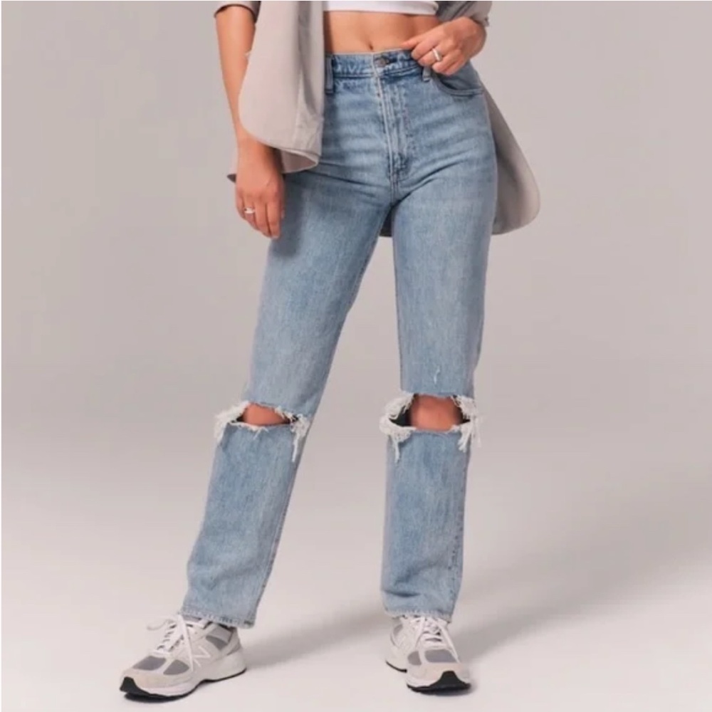 Abercrombie & Fitch The 90's Straight Ultra High Rise Size 32 14S Light Wash